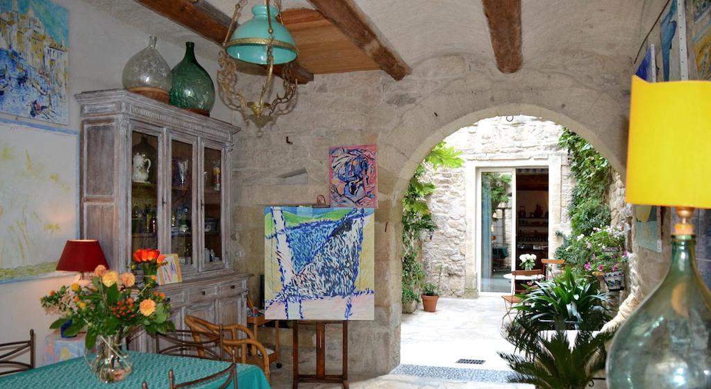 مبيت وإفطار كالفيسون Bed And Art الغرفة الصورة